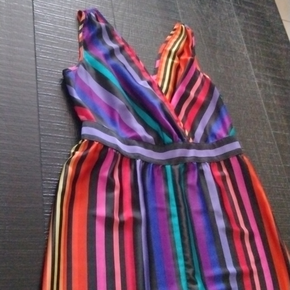 WORTHINGTON DRESS ๐ - Picture 11 of 17